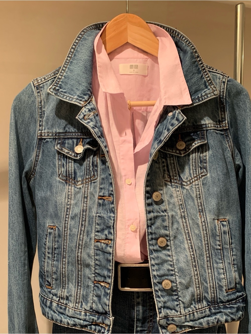 100% Cotton Denim Jacket Classic Medium Wash Size Small
